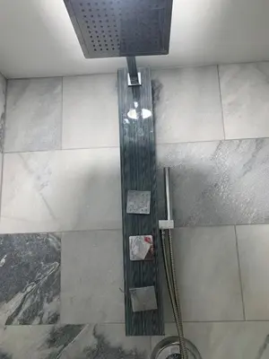 an overhead view of a shower in a room at 2 Bedroom Garden Apartment Near Journal Square - Prime World Cup Lodging in Jersey City