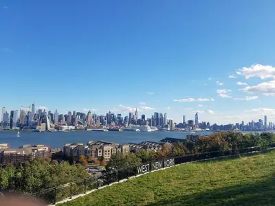a view of the city from the park at Duplex 15 mins from Time Square! in West New York