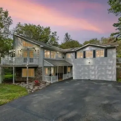 Huge house with Game Room