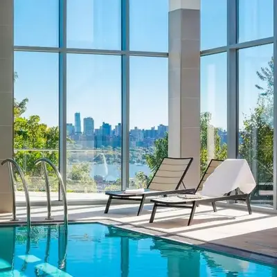 Gorgeous View 1 BR 1 Bth 15 Min from NYC - Metlife