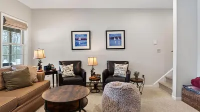 a living room with a couch and chairs at Crestline Retreat by AvantStay Luxury Mountain Condo with Hot Tub BBQ Game Room Steps to Big Boulder in Lake Harmony