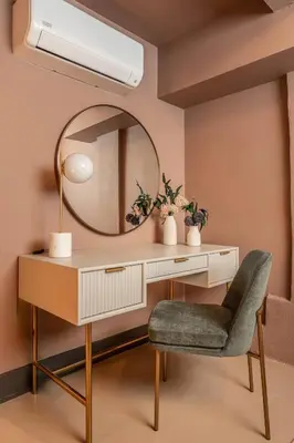 a dressing table with a mirror and a chair at The Artisan's Duplex - 8Bed -5Bath with 2 Car Parking in Philadelphia