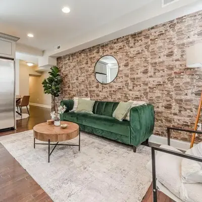Center City - Modern 2 Bedroom