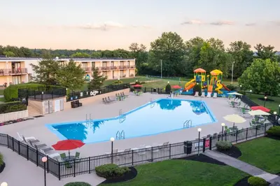 an image of a pool at a resort at Red Lion Hotel Harrisburg Hershey in Harrisburg
