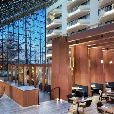 DoubleTree by Hilton Hotel Newark Airport