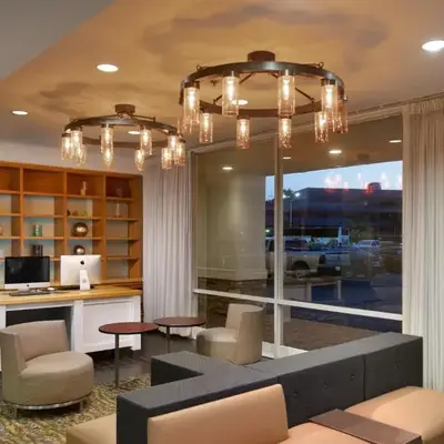 Holiday Inn Clark - Newark by IHG
