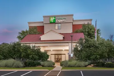 a front view of a hampton inn express at Holiday Inn Express Exton - Great Valley by IHG in Exton