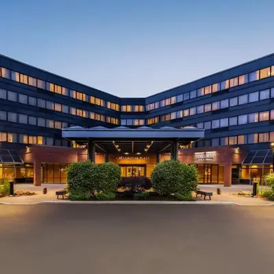 Crowne Plaza Edison by IHG