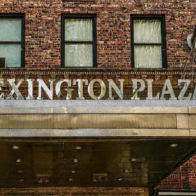 Lexington Plaza Hotel