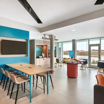 avid hotels - Lancaster by IHG