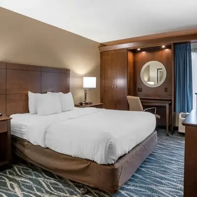Comfort Inn & Suites Newark - Wilmington