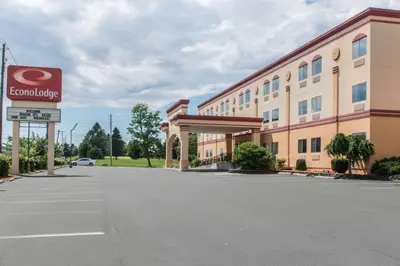 a rendering of the front of a hotel at Econo Lodge Carlisle in Carlisle