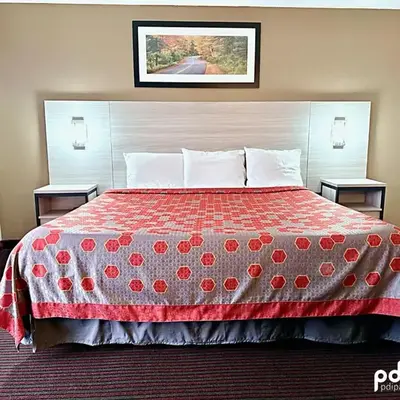 Travel Inn & Suites Flemington