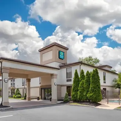 Quality Inn & Suites NJ State Capital Area