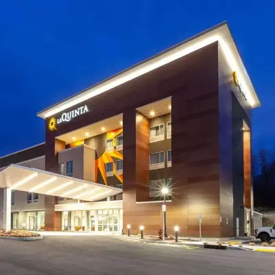 La Quinta Inn & Suites by Wyndham Middletown-Goshen