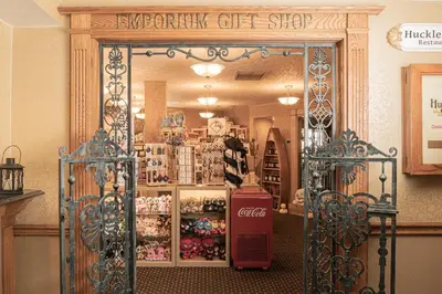 an entrance to a gift shop in a store at Fulton Steamboat Inn in Lancaster