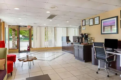 a lobby of a hospital with a waiting room at Pocono Inn & Banquet - Stroudsburg in Delaware Water Gap