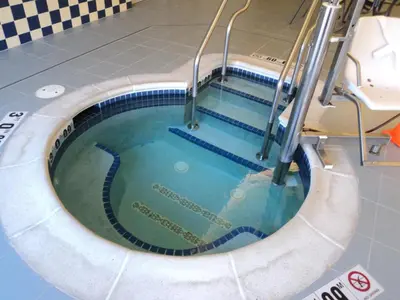 a swimming pool in a hospital room at Holiday Inn Express and Suites Dickson City by IHG in Dickson City