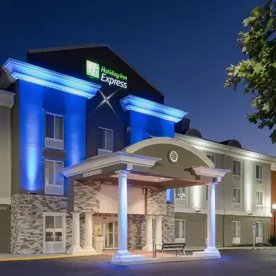 Holiday Inn Express & Suites Philadelphia - Mt Laurel by IHG
