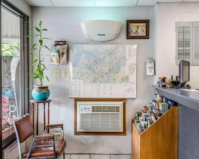 a room with a map on the wall at Econo Lodge Frackville in Frackville
