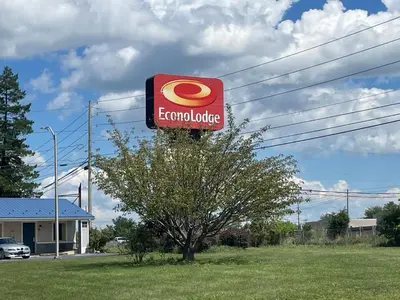 a sign for an emocalote gas station in a field at Econo Lodge Mechanicsburg - Harrisburg West in Mechanicsburg