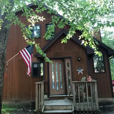 My Little Flagship Cabin