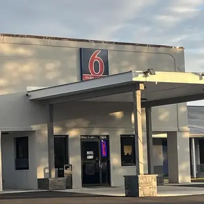 Motel 6 East Windsor
