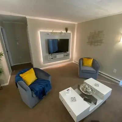 A Modern Apt close to downtown