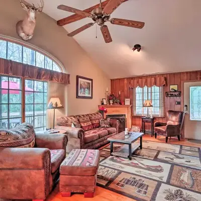3 Mi to Big Boulder Mtn! Poconos Home with Game Room