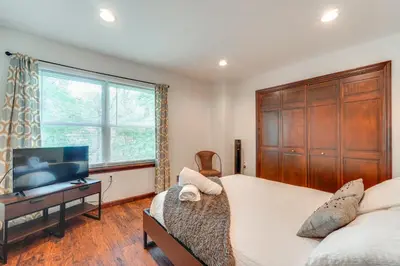 Gallery image of Family Home with Deck about 2 Mi to Camelback Mountain! in Tannersville