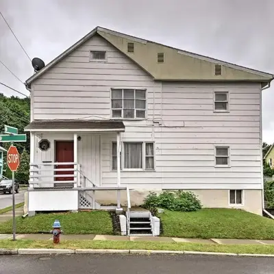 Cozy Binghamton House Near University and Hospital!