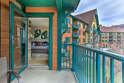 Gallery image of Luxe Apt Ski-inandSki-out Slopeside Retreat! in Vernon Township