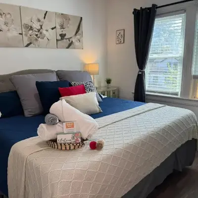 Cozy Private bedrooms Kitchen Wifi