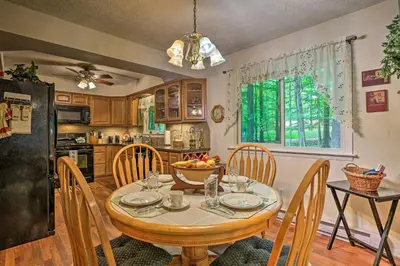 Gallery image of Poconos Home with Fire Pit, Walk to Locust Lake! in Pocono Lake