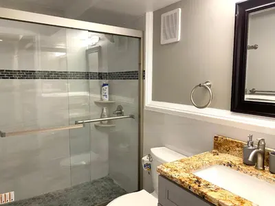 a bathroom with a shower and a toilet and a sink at AF Stays - Philadelphia 1212 Mt Vernon St in Philadelphia