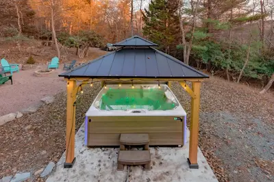 a gazeboificialificialificialificialificialificialificialificialificialificialificial at Luxurious house with largest hot tub & perfect retreat! in Lake Harmony