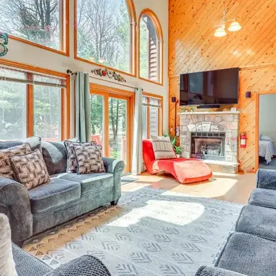 4 Mi to Slopes! Split Rock Resort Home with Fire Pit