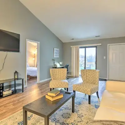 Inviting Poconos Getaway with Deck Ski and Hike!