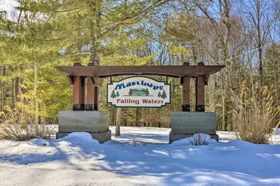 a sign for a walking water in the snow at Screened Porch and Deck Pet-Friendly Poconos Escape in Lackawaxen