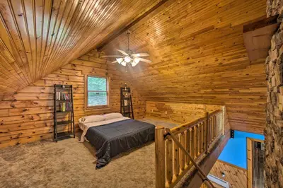 Gallery image of Cozy Family-Friendly Pine Grove Cabin with Fire Pit! in Pine Grove