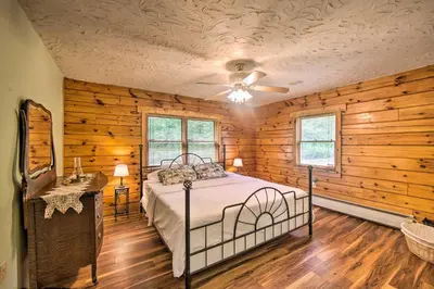 Gallery image of Cozy Family-Friendly Pine Grove Cabin with Fire Pit! in Pine Grove