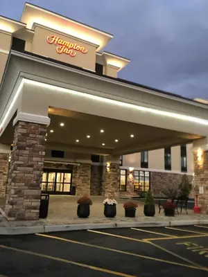 a front view of a hampton inn at Hampton Inn Old Bridge NJ in Old Bridge