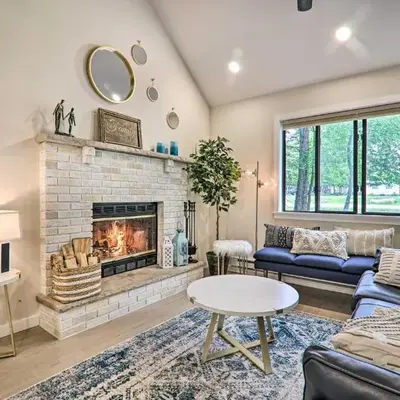 Relax Fireside! Retreat 15 Mi to Camelback Slopes