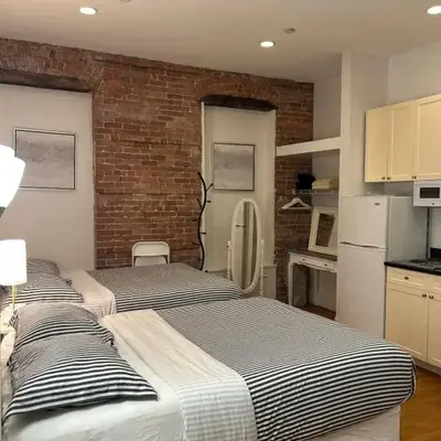Hansem stay near Empire State Building