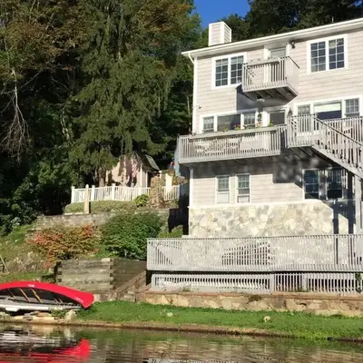 Large family house on the lake
