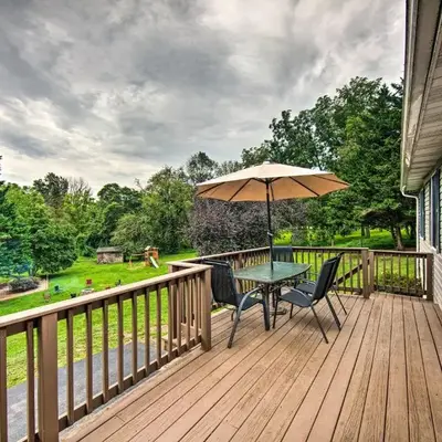 Family-Friendly Coatesville House with Fire Pit