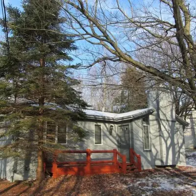Cozy Pocono Cottage near Jack Frost Jim Thorpe