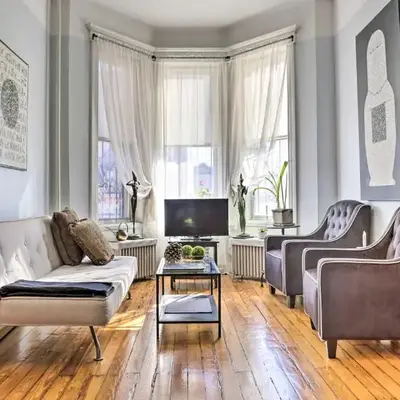 Contemporary Jersey City Abode about 5 Mi to NYC!