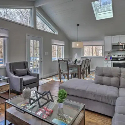 6 Mi to Camelback Slopes! Home with Game Room