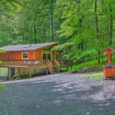 Walk to Lake and Beach Pocono Cabin with Fire Pit